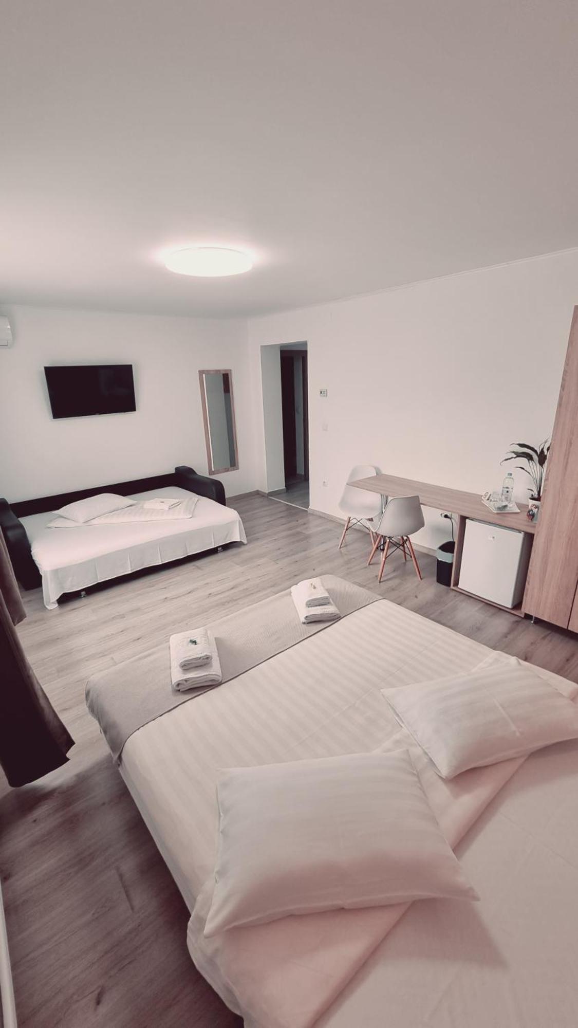 Lindenhaus Hotel Сибиу Стая снимка
