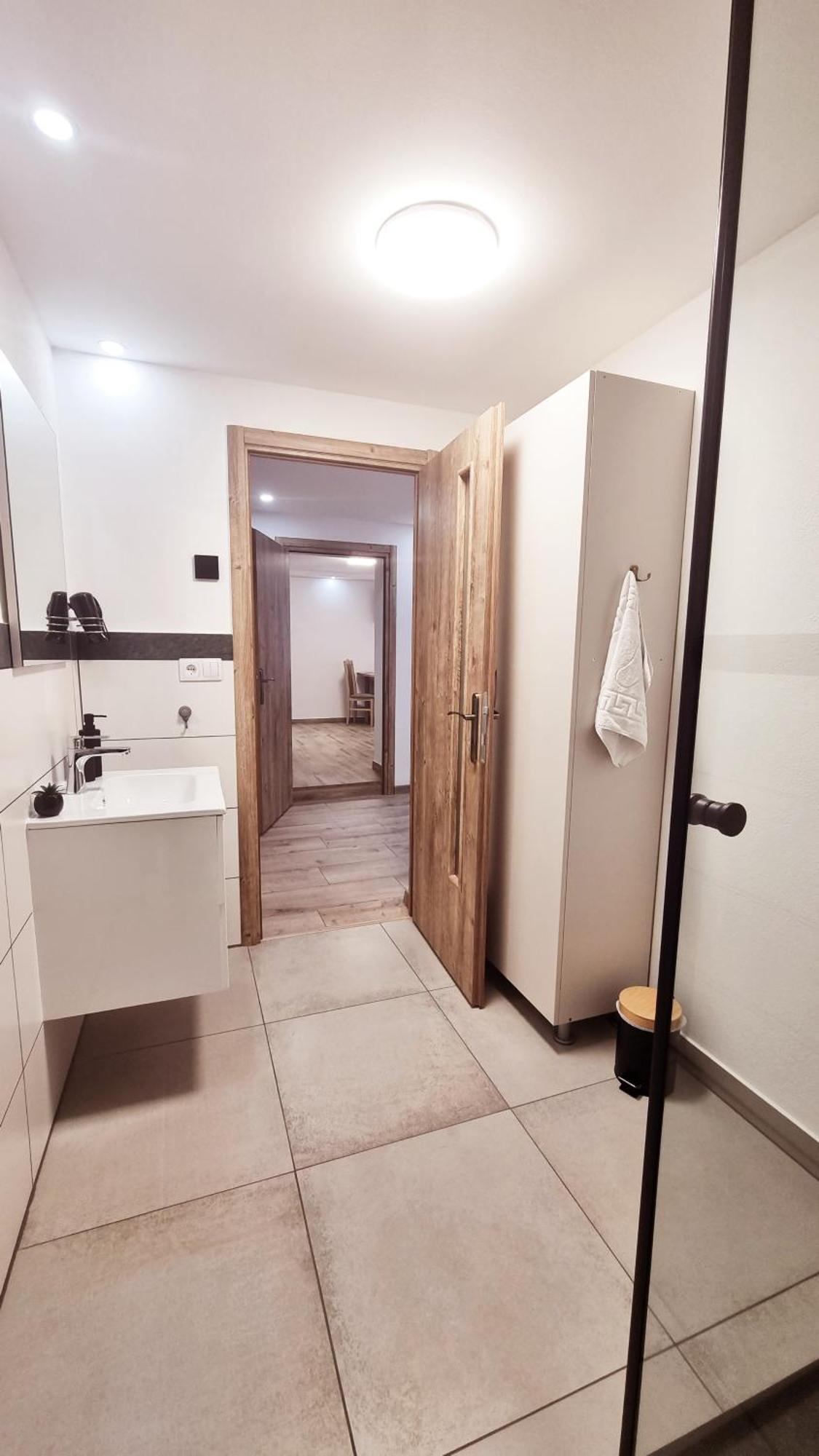 Lindenhaus Hotel Сибиу Екстериор снимка