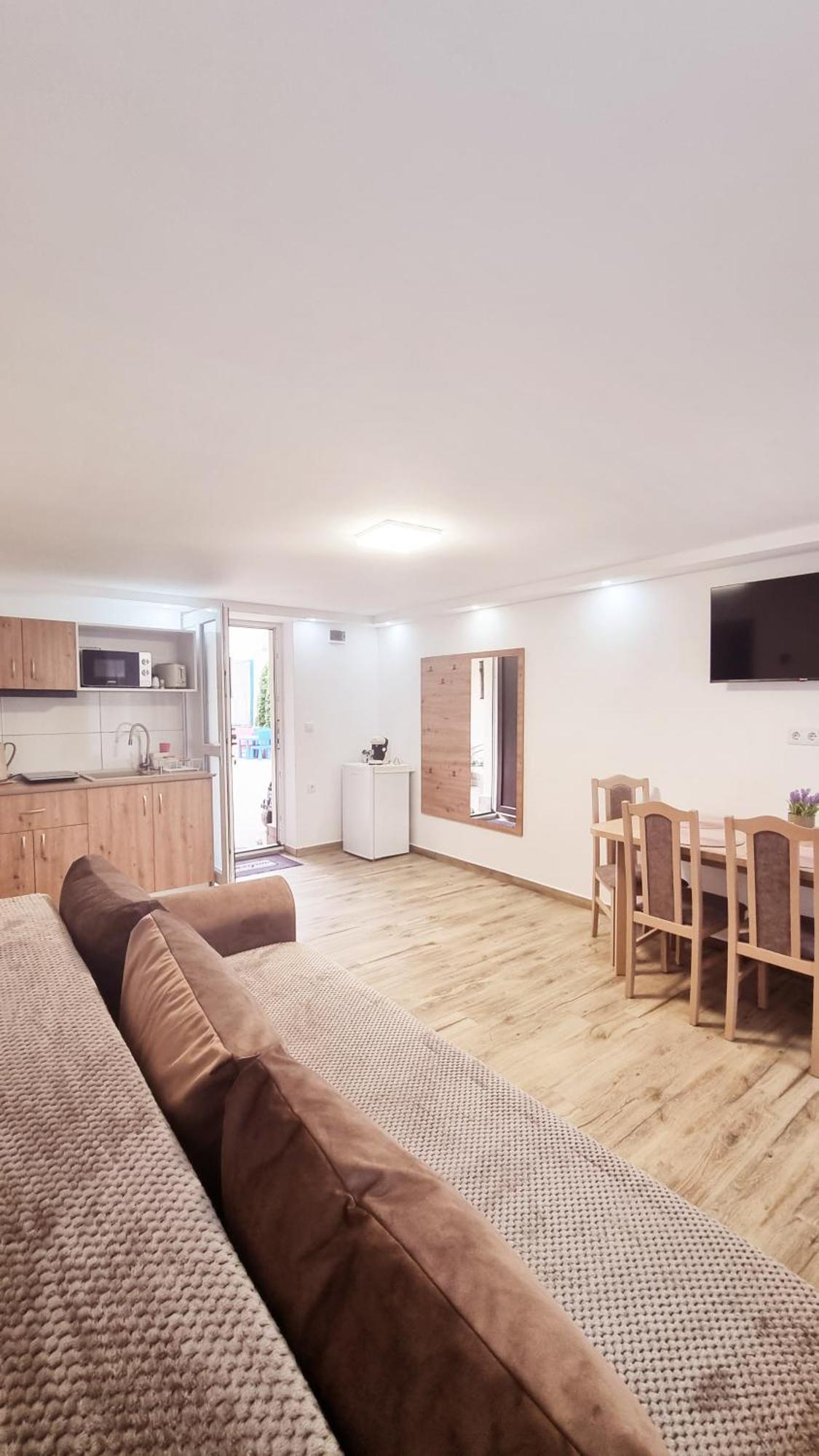 Lindenhaus Hotel Сибиу Екстериор снимка